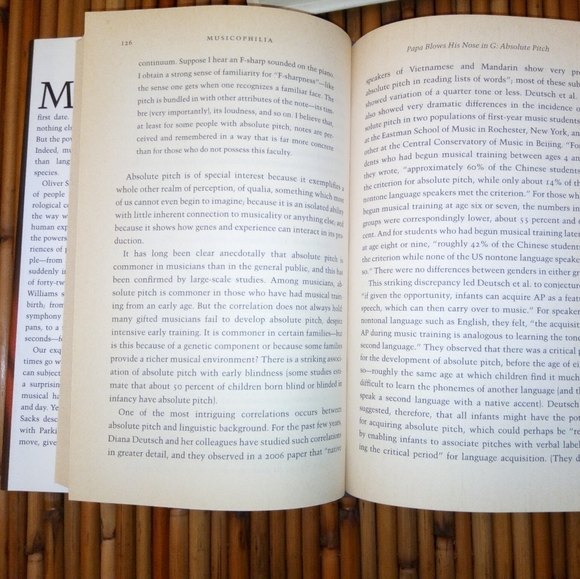 Musicophilia by Oliver Sacks - Picture 5 of 8